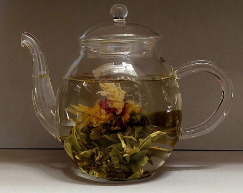 Teeblume in Glaskanne