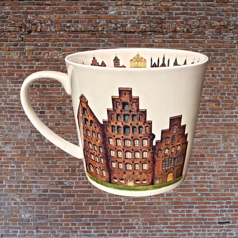 Porzellanbecher "Lübeck und Travemünde"